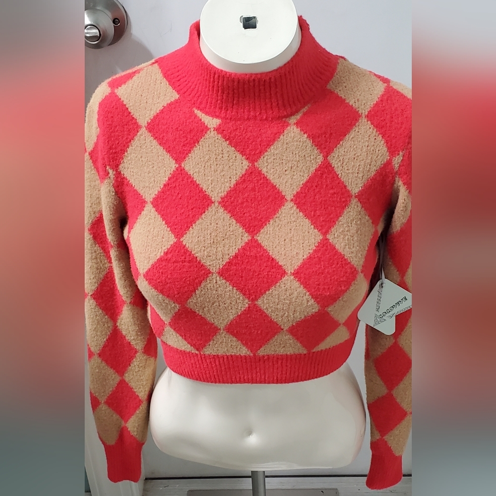 NWT Retro Nylon half top sweater